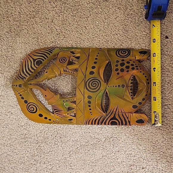 African mask - Picture 2 of 4